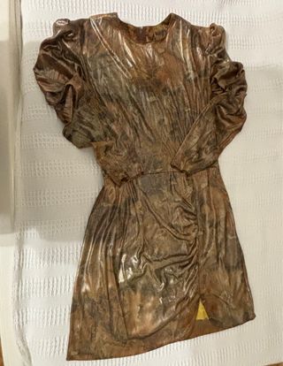 Vestido metalizado estampado