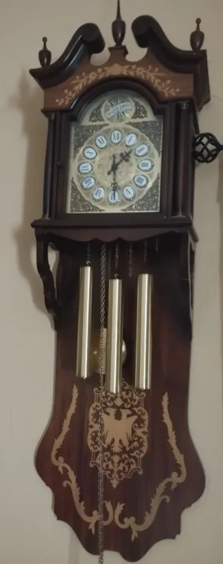 Reloj de Pared Clásico Madera