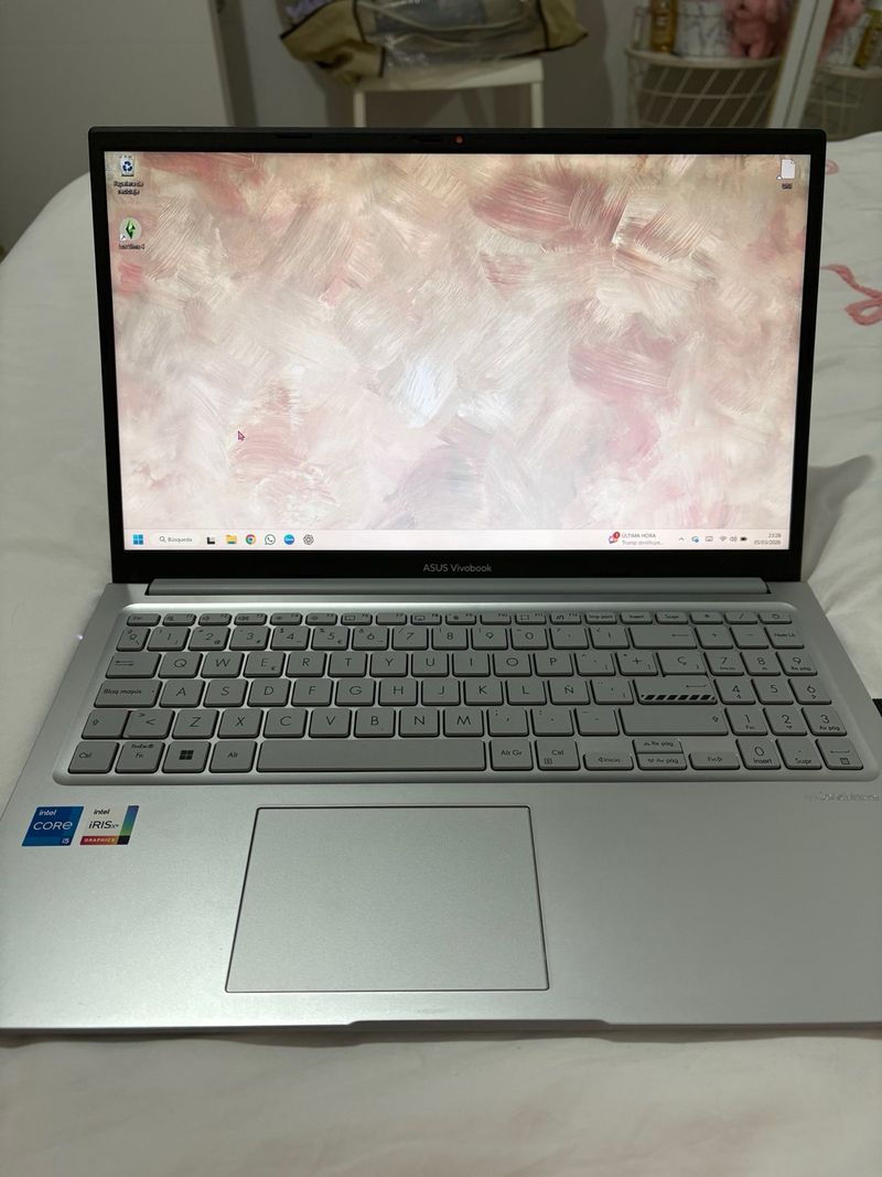 Portátil Asus Vivobook 1T y 16GB de RAM.NUEVOOO!!!