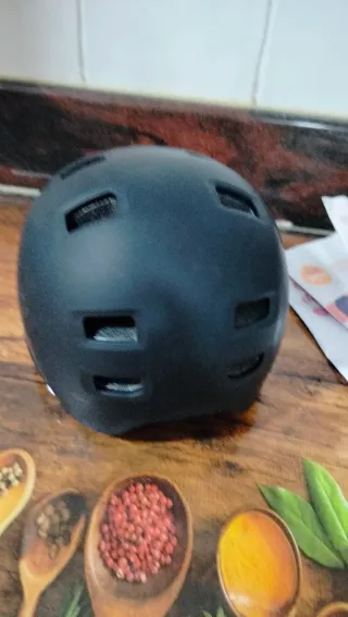 Casco Patinete Negro