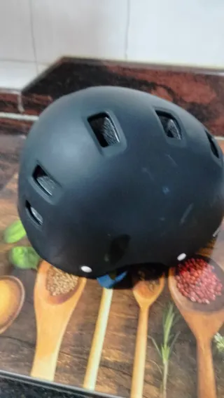 Casco Patinete Negro