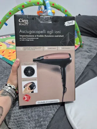 Secador CKD Negro y Dorado