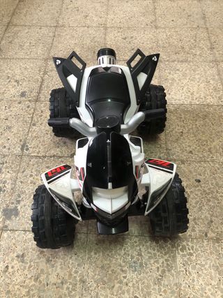 Quad Injusa para niño como nuevo.