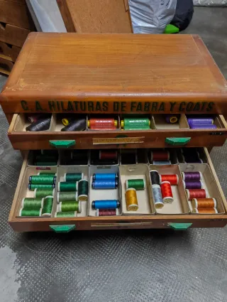 Cajoneras Hilos Fabra y Coats Madera