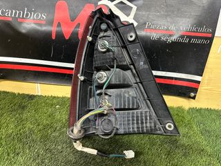 GUANTERA-PILOTO-CIERRE SUBARU FORESTER S10 SF 2003