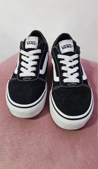 Zapatillas Vans niño negras y blancas