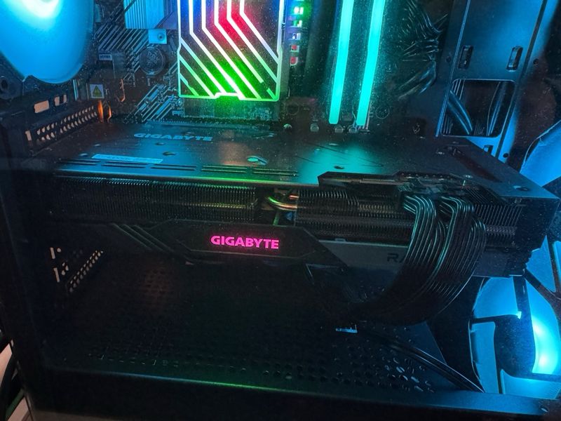 Gigabyte RX 7800 XT Gaming OC 16Gb afbeelding 5