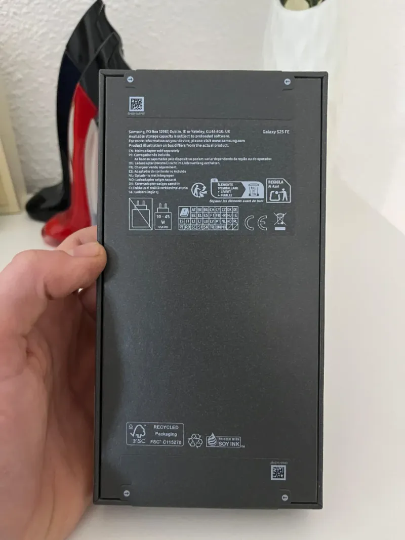Samsung S25 FE 128GB – NUEVO – 3 años garantía afbeelding 3
