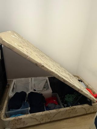 canape + colchón + escritorio + baldas