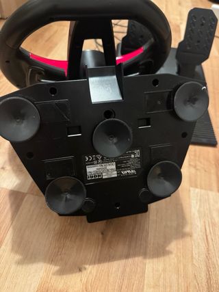 Volante Hori PS4 con Pedales