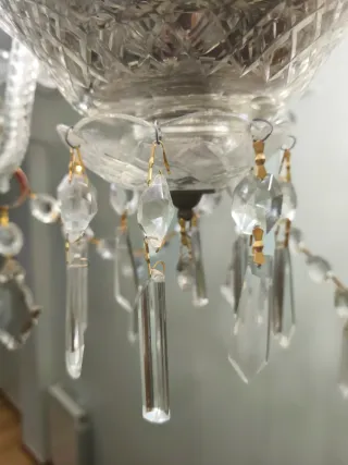 Lámpara de araña cristal y metal