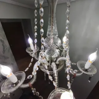 Lámpara de araña cristal y metal