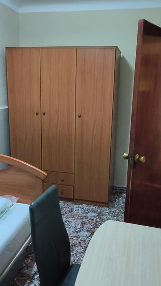 Habitation en piso compartido