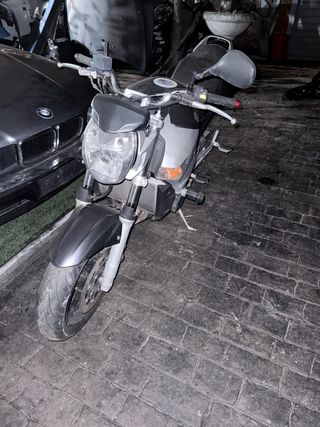 Suzuki gsr