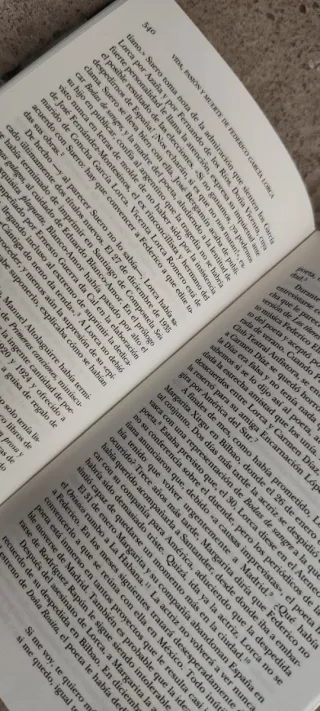 Colección de libros  "Protagonistas del siglo XX"