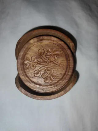 Juego 6 posavasos madera con caja