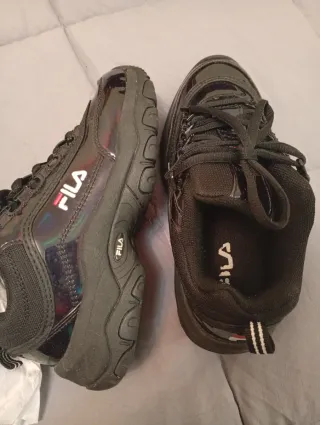 Zapatillas Fila Negras Brillantes