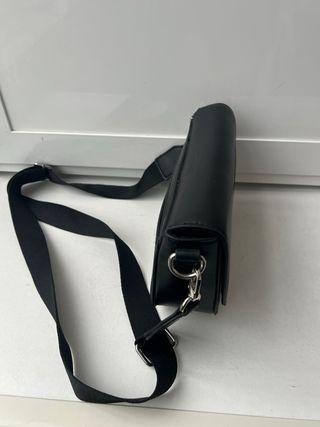 Bolso Bandolera Bershka Unisex Negro