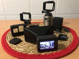 GoPro 7 Black + Accessori