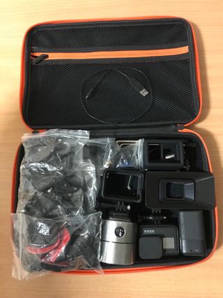 GoPro 7 Black + Accessori