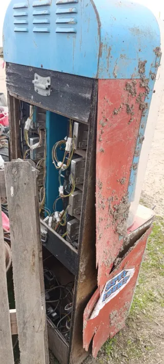 Máquinas recreativas vintage para restaurar