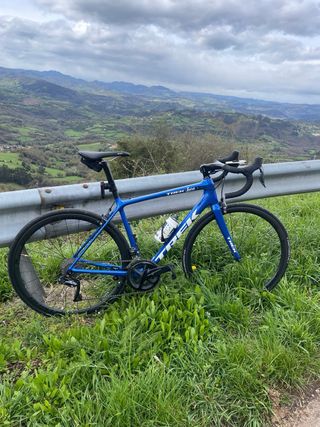 Bicicleta Trek Émonda Azul