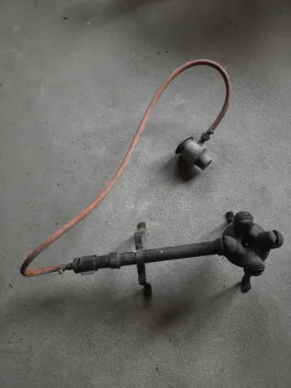 Quemador y trébedes de gas