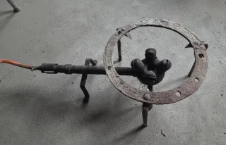 Quemador y trébedes de gas