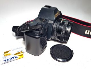 Canon T70 con objetivo FD 50mm 1:1.8