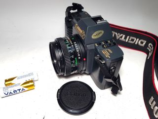 Canon T70 con objetivo FD 50mm 1:1.8