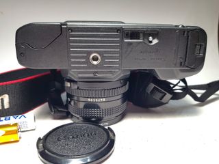 Canon T70 con objetivo FD 50mm 1:1.8