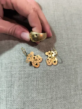 Conjunto Tous Anillo y Pendientes LOVE Dorado