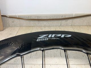 Ruedas carbono Zipp 858 NSW aero carretera