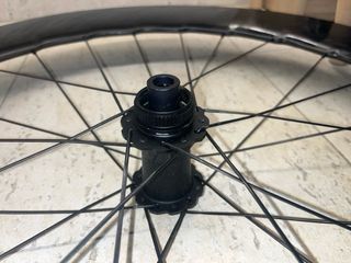 Ruedas carbono Zipp 858 NSW aero carretera