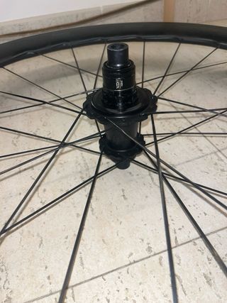 Ruedas carbono Zipp 858 NSW aero carretera