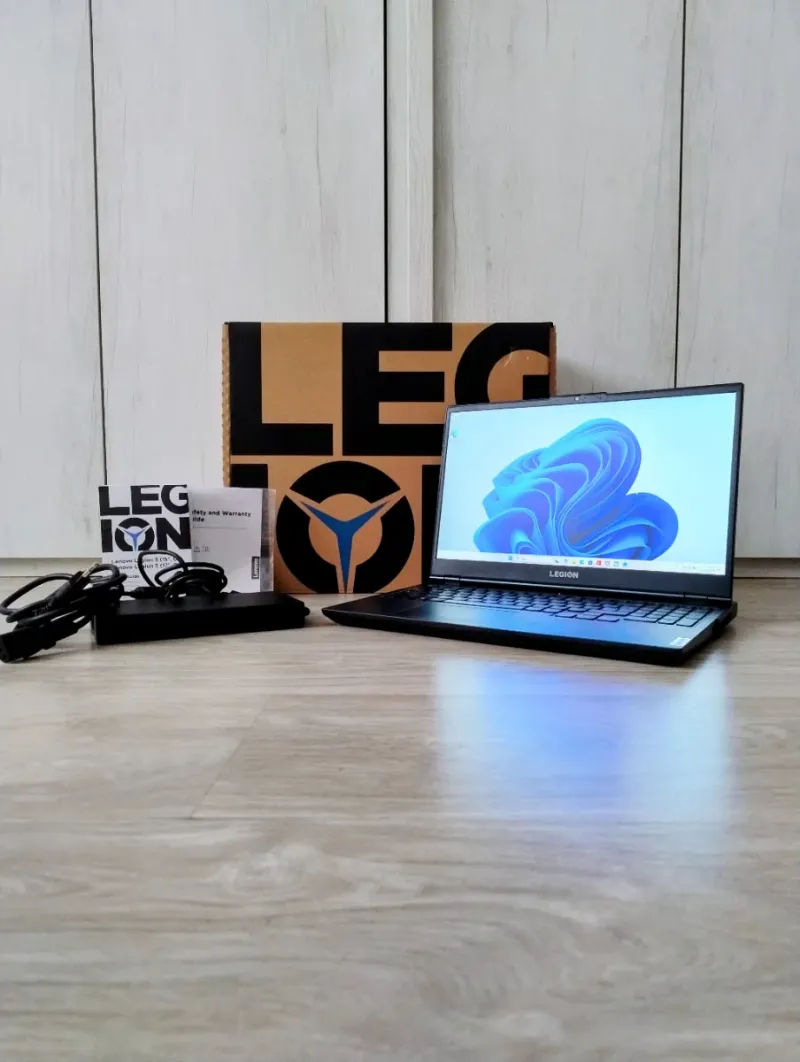 Laptop Gaming Lenovo Legion 5 Negro