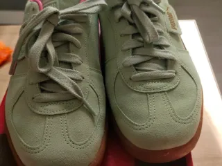 Zapatillas Puma Verde y Rosa unisex