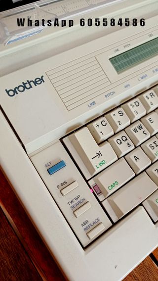 Máquina de escribir Brother AX-140