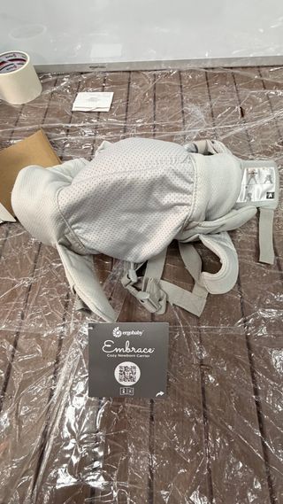 Ergobaby Embrace Portabebé Air Mesh Gris