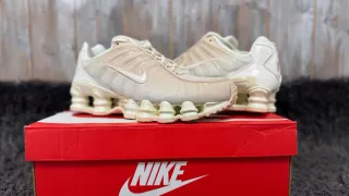 Nike Shox TL Pearl Talla 39 Beige/Blanco