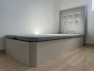 Canapé , colchón, Cabecero, Somier, Base tapizada