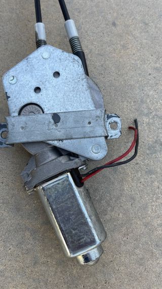 Elevalunas Eléctrico con Motor