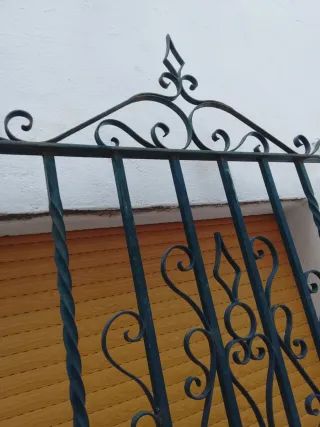 2 Rejas de forja artesanal