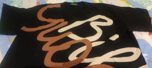 camiseta vintage Guggenheim Bilbao. Talla M