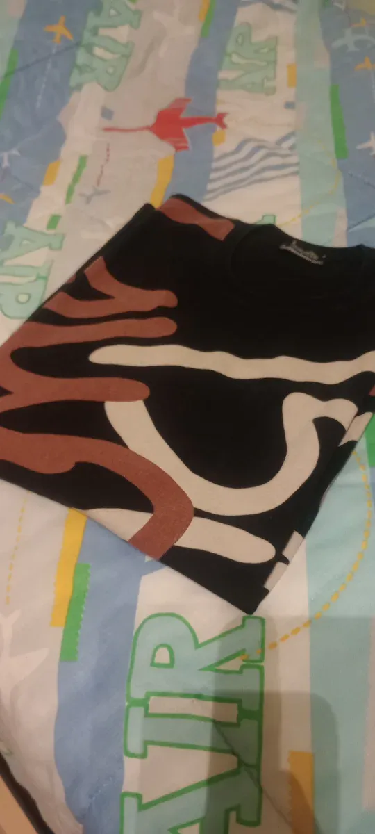 camiseta vintage Guggenheim Bilbao. Talla M