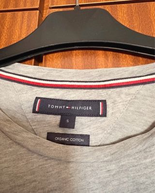 Camiseta Tommy Hilfiger Gris