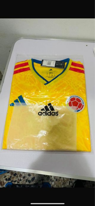 Camiseta de fútbol Colombia Adidas Traida de UK