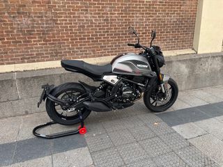 Moto Morini Seiemmezzo
