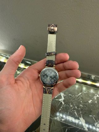 Reloj Louis Vuitton Marrón y Dorado