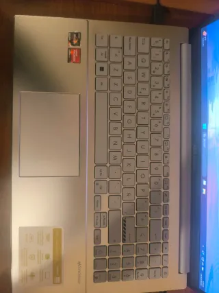 Portátil ASUS Vivobook Ryzen 5